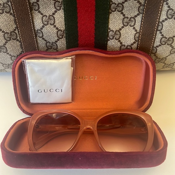 Gucci Accessories - Authentic Gucci nude blush pink gradient sunglasses oversized round cat eye